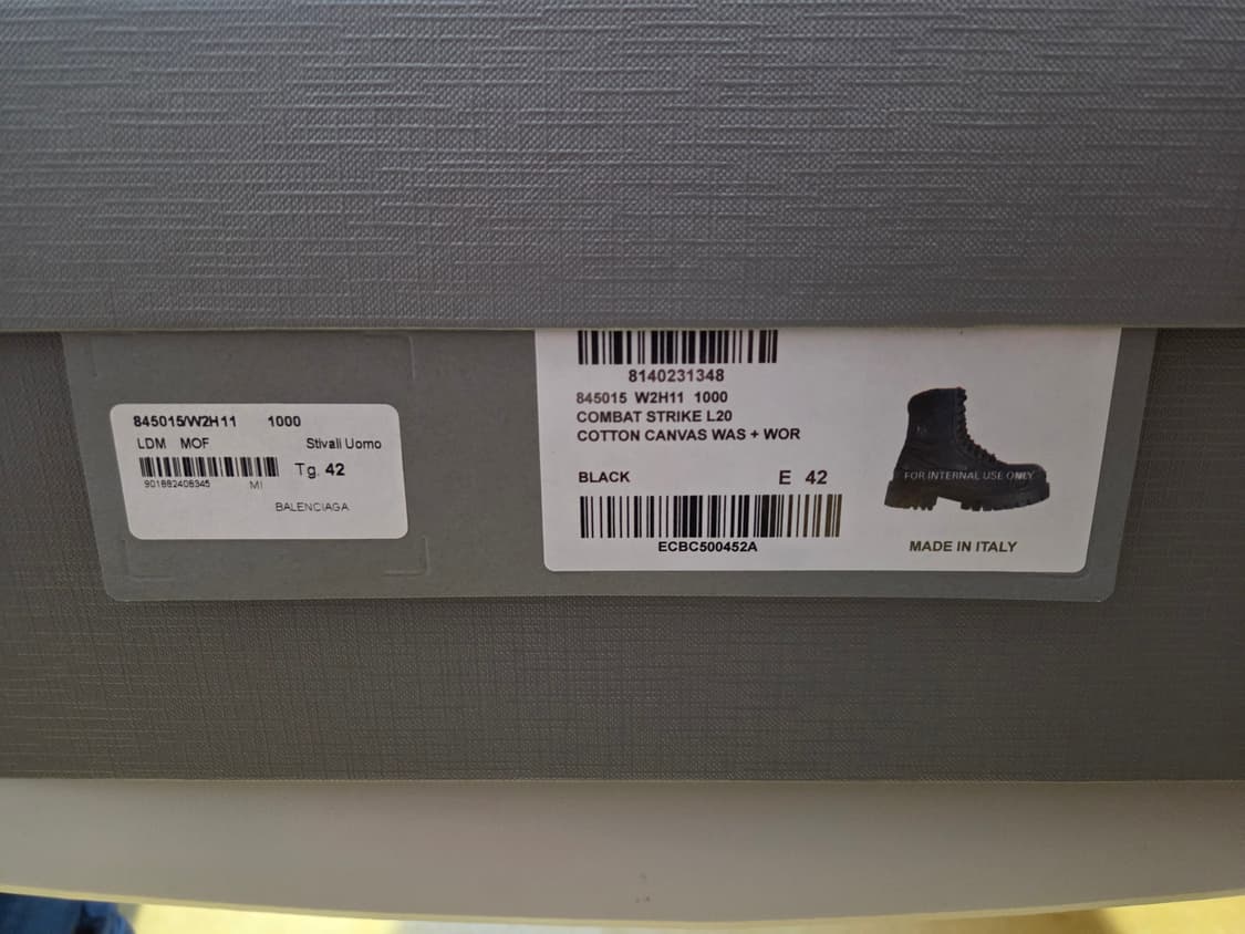 발렌시아가 컴뱃 스트라이크 부츠 블랙 42사이즈 상품이미지2