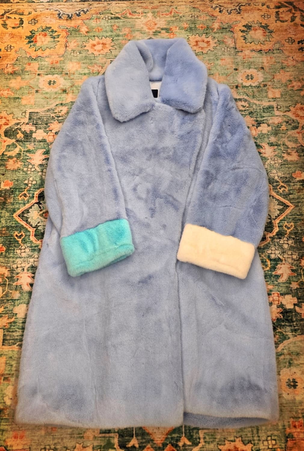 드페이 블랙(Defaye Black)디자이너 페이크 퍼코트 상품이미지2