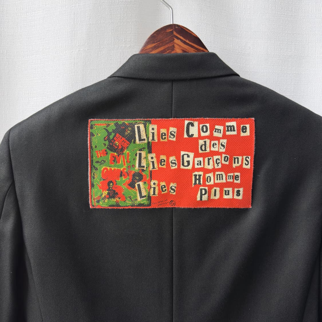 꼼데가르송 옴므 플러스 아카이브 08AW Lies 패치 롱 자켓 SS 상품이미지7