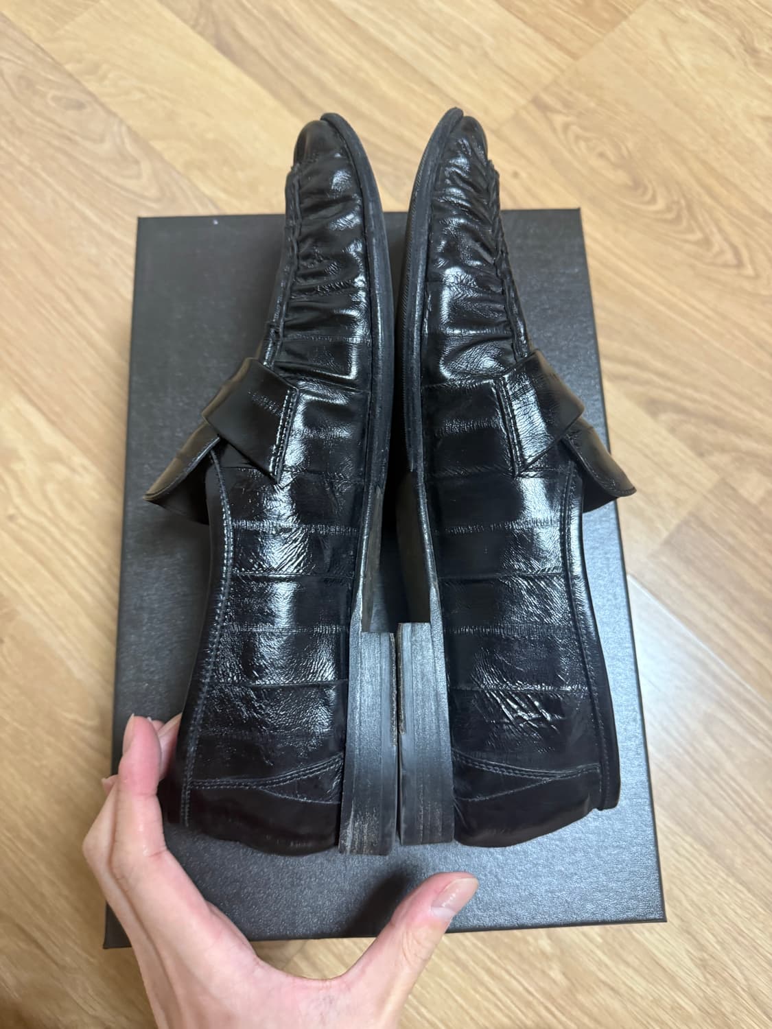 더로우 the row eel skin loafer 블랙 43.5사이즈 상품이미지2