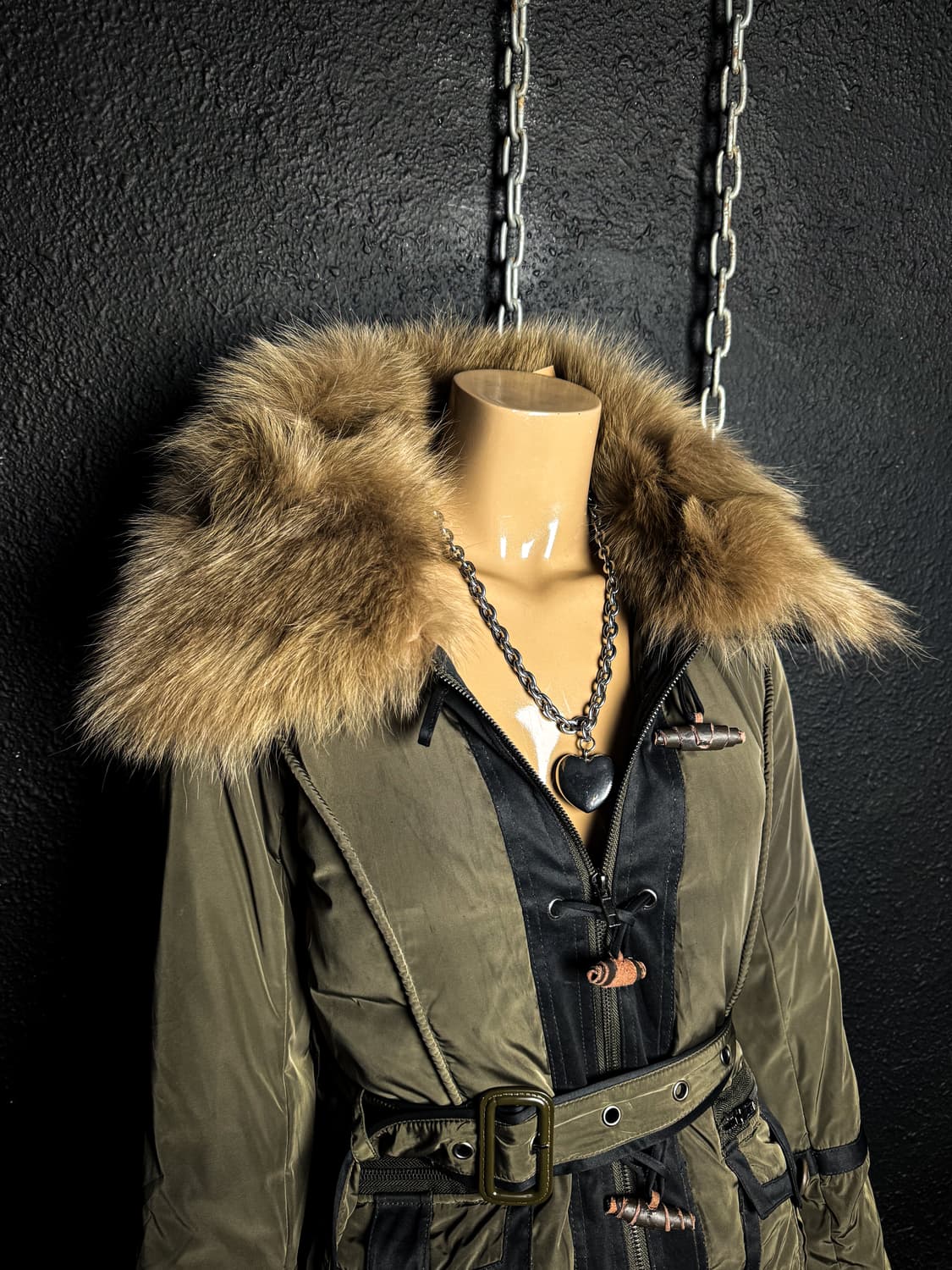 MAITRESSE – Fur Trim Belted Down Parka   상품이미지2