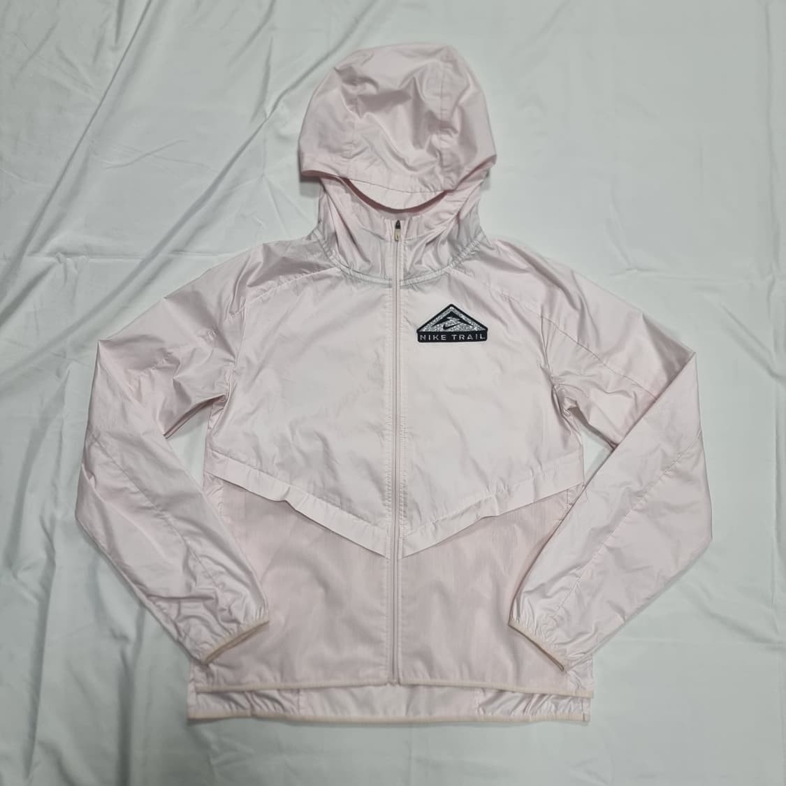나이키 트레일 핑크 바람막이 상품이미지1