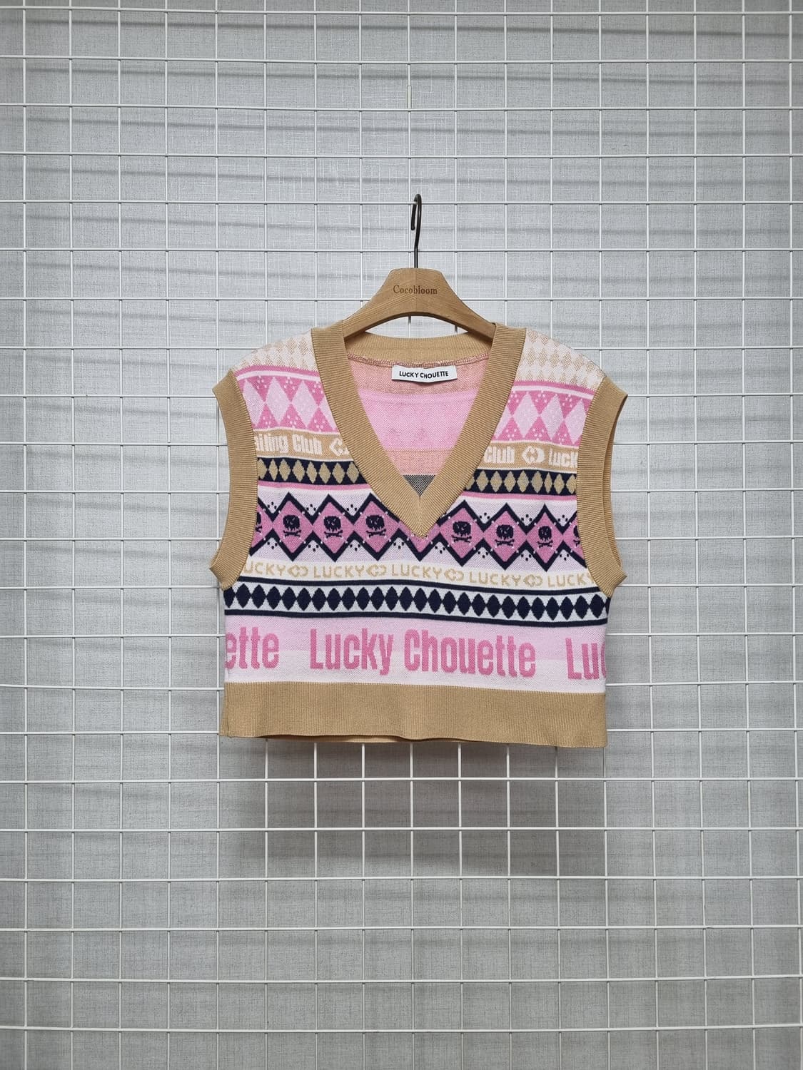 (택포) 럭키슈에뜨 크롭 한소희 니트조끼  니트베스트 (새상품급) 상품이미지1