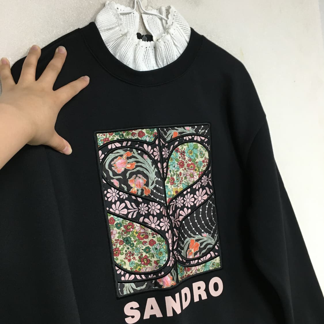 SANDRO 산드로 러플 레터링 맨투맨 0 상품이미지2