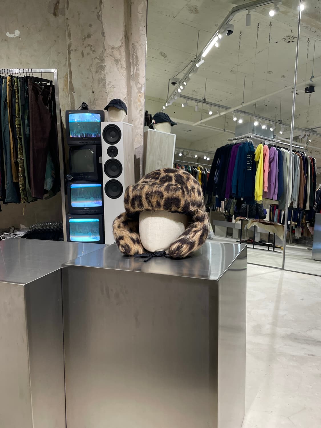 r13 레오파드 트래퍼 햇 상품이미지1