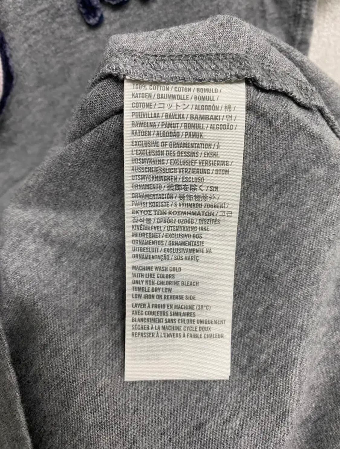 아베크롬비 Y2K 슬림핏 그레이 티셔츠 XS 상품이미지5