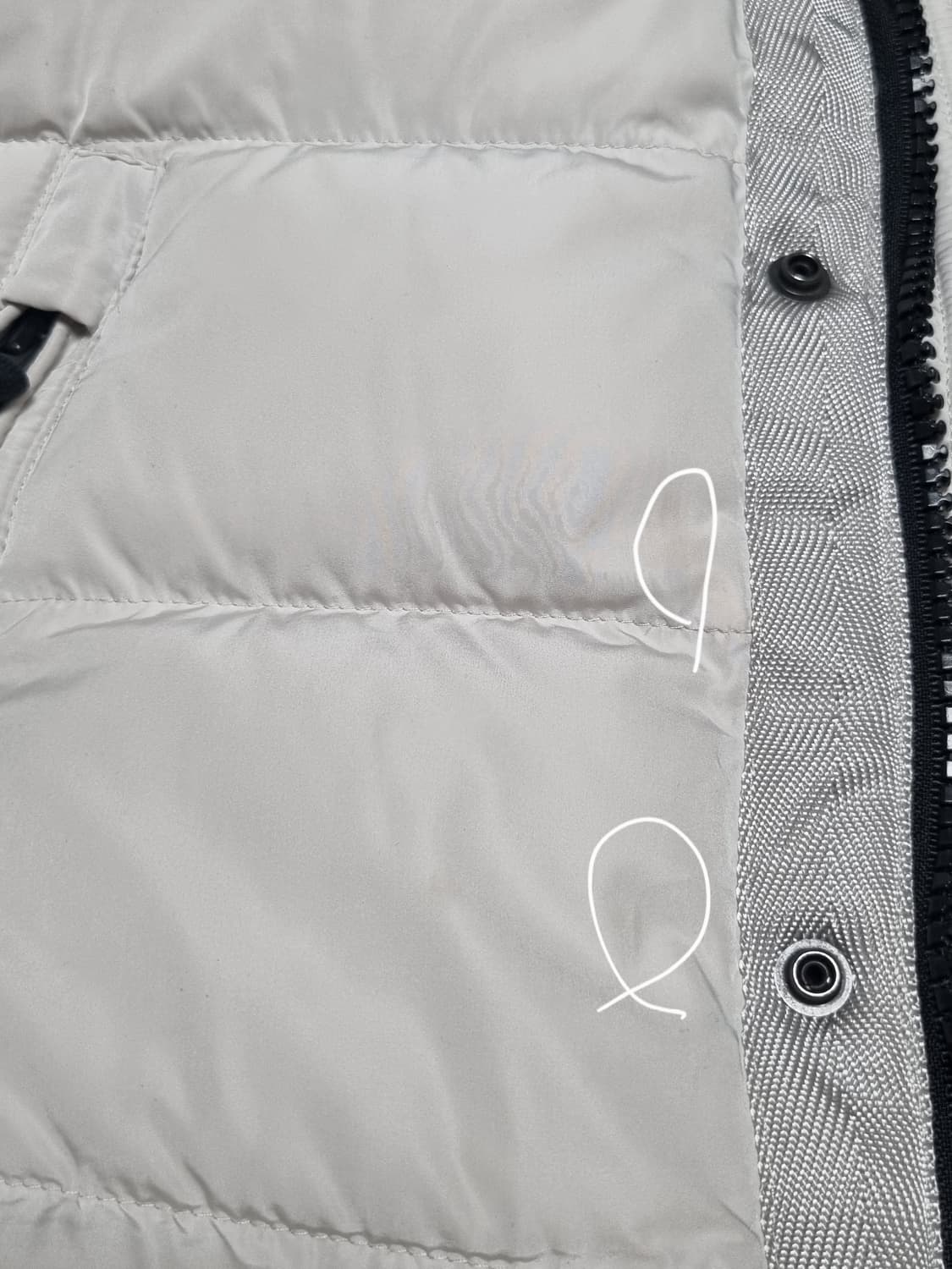 cp컴퍼니 밀레밀리아 패딩조끼 상품이미지9