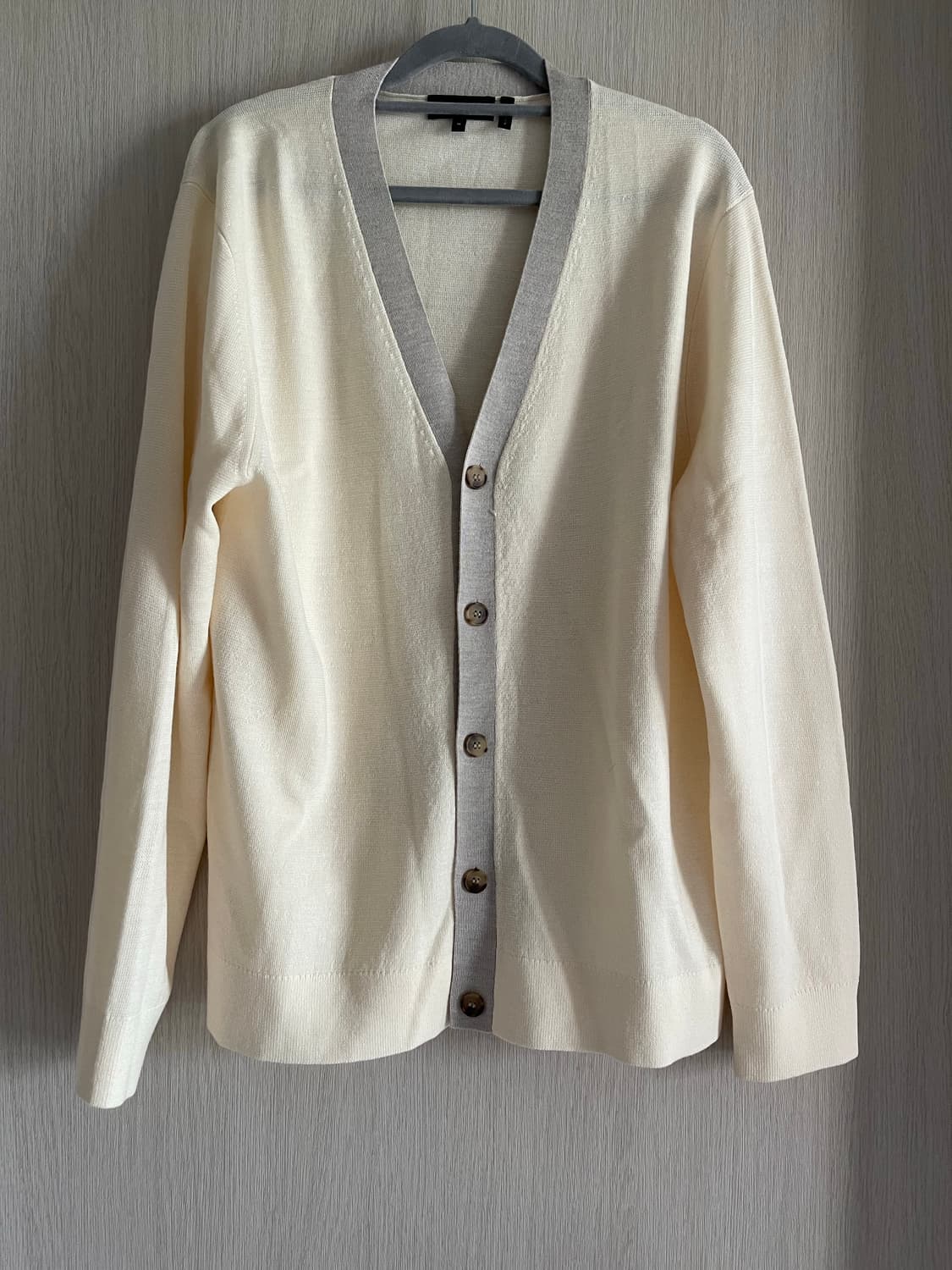 띠어리 아이보리색 니트 울 가디건 상품이미지1