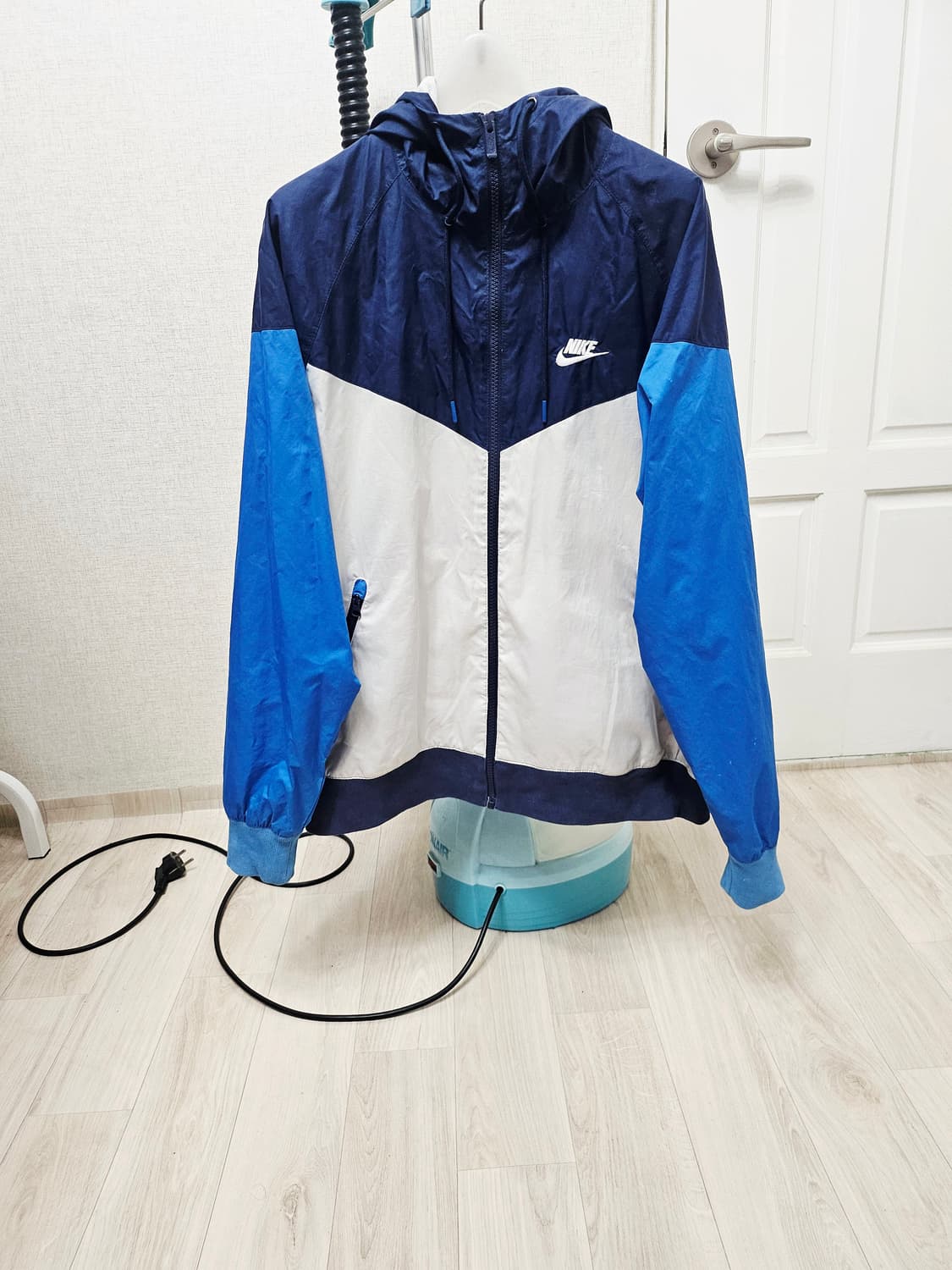 (100~105)L☆초대장급☆나이키 윈드러너[네이비,화이트,블루]바람막이 상품이미지1