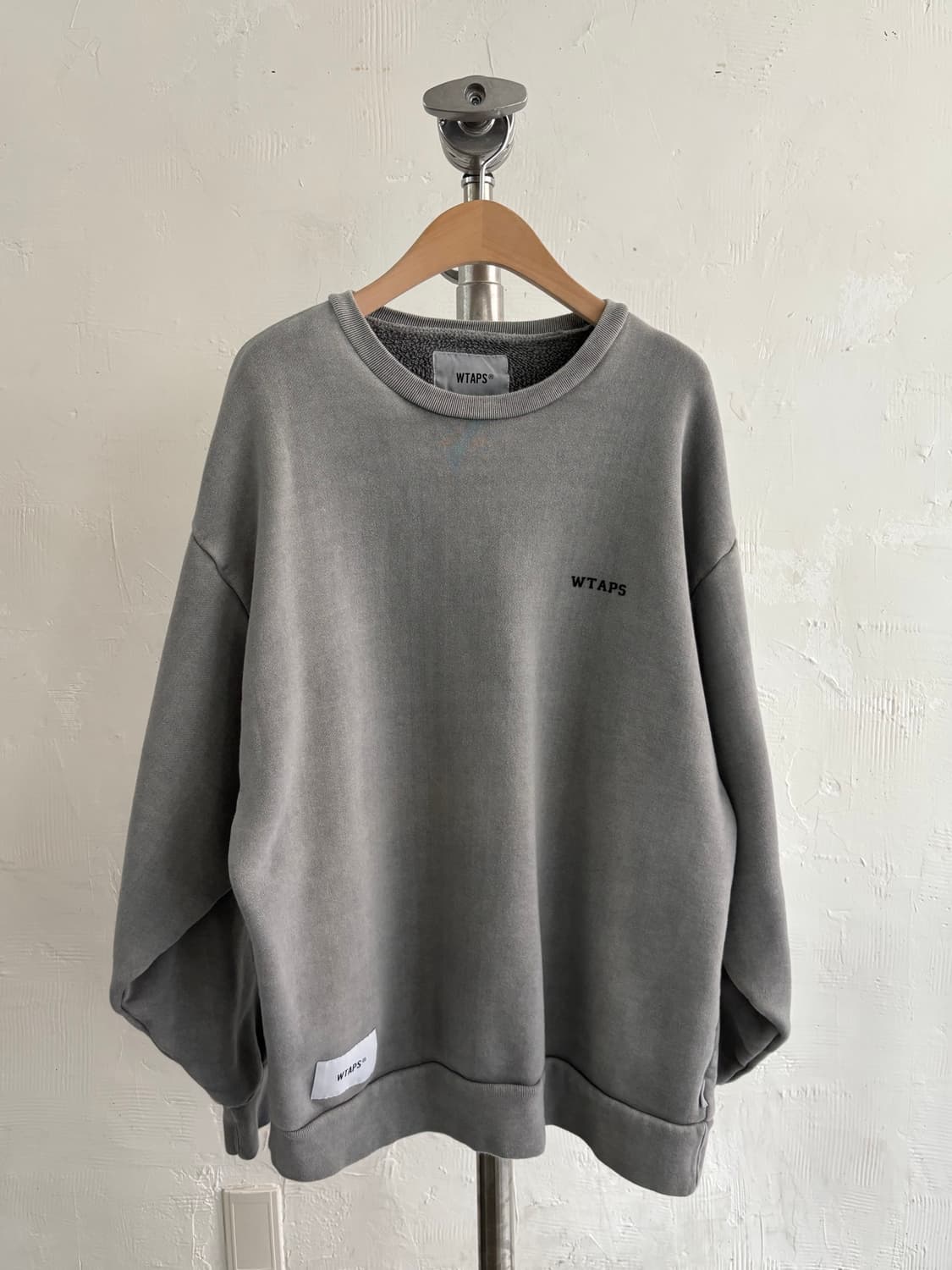 WTAPS 더블탭스 그레이 COLLEGE / DESIGN 크루넥 스웻셔츠 상품이미지2