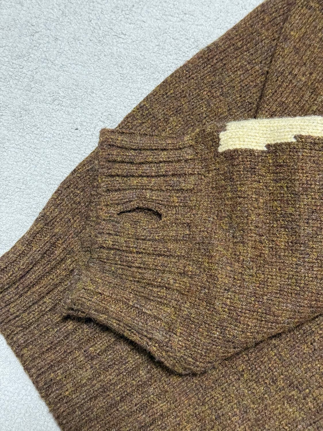 캐피탈 본 니트 브라운 3 상품이미지5