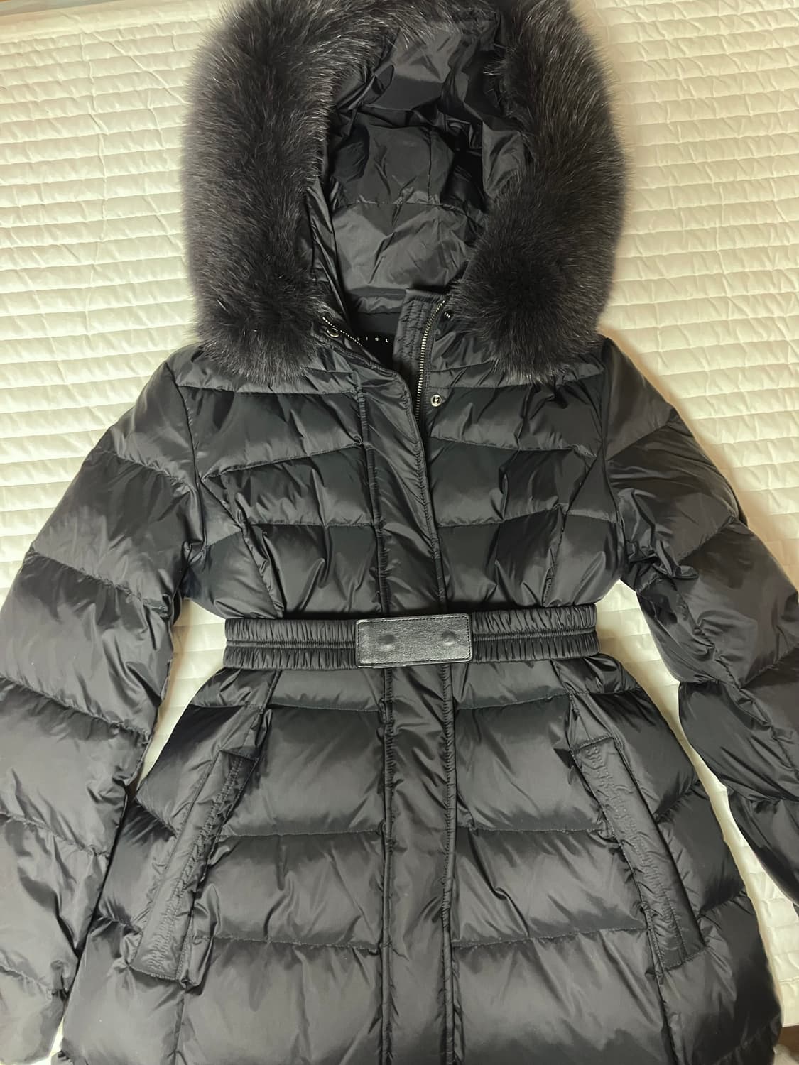 시슬리 벨티드 슬림 구스 롱패딩 상품이미지2