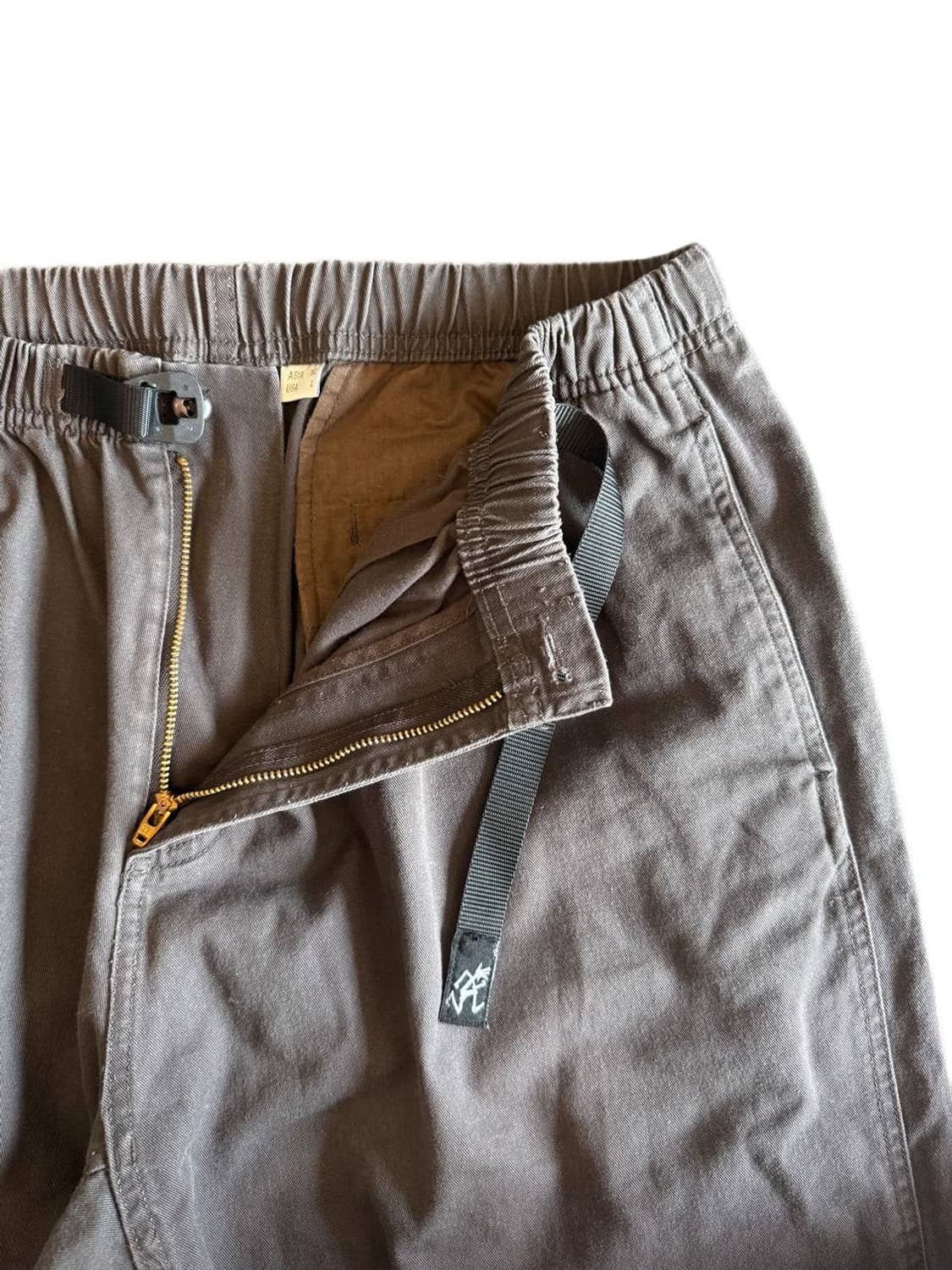 그라미치 코튼 테이퍼드 팬츠 (32-34) 상품이미지3