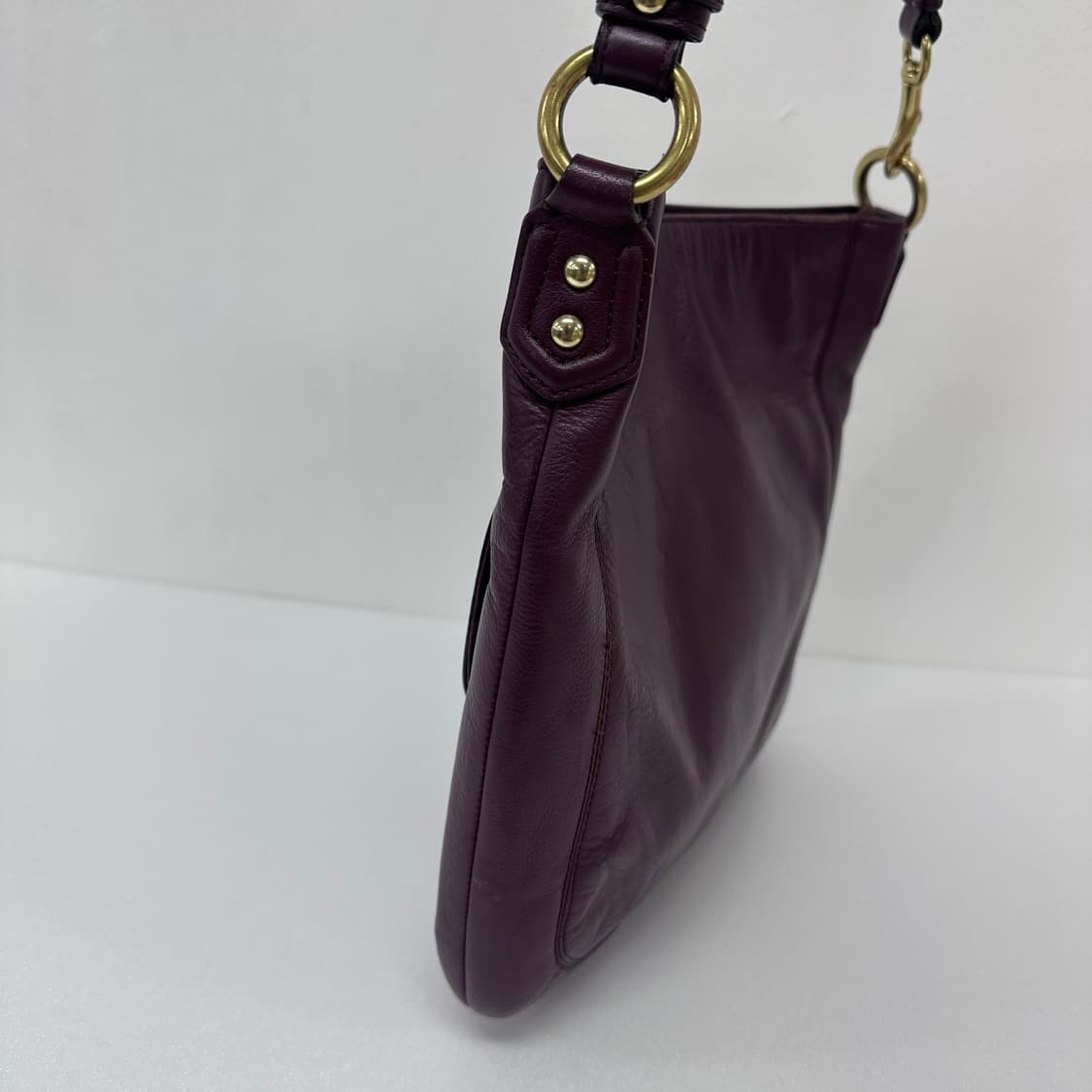 COACH 코치 버건디 가죽 숄더백 크로스백 상품이미지3