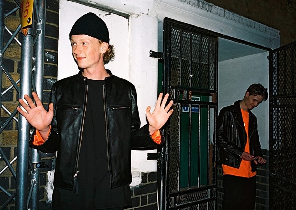 비바스튜디오 X 예거마이스터 카페레이서 레더자켓 상품이미지1