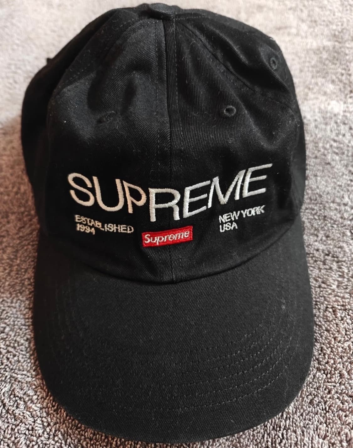 슈프림 Est. 1994 6-패널 캡 블랙 - 21FW 상품이미지1