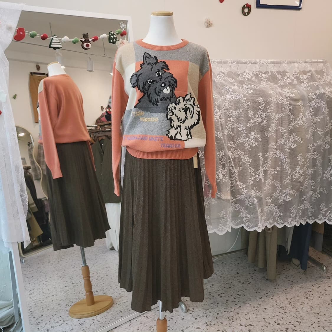 Black&white 테리어자수 울100 니트 상품이미지7