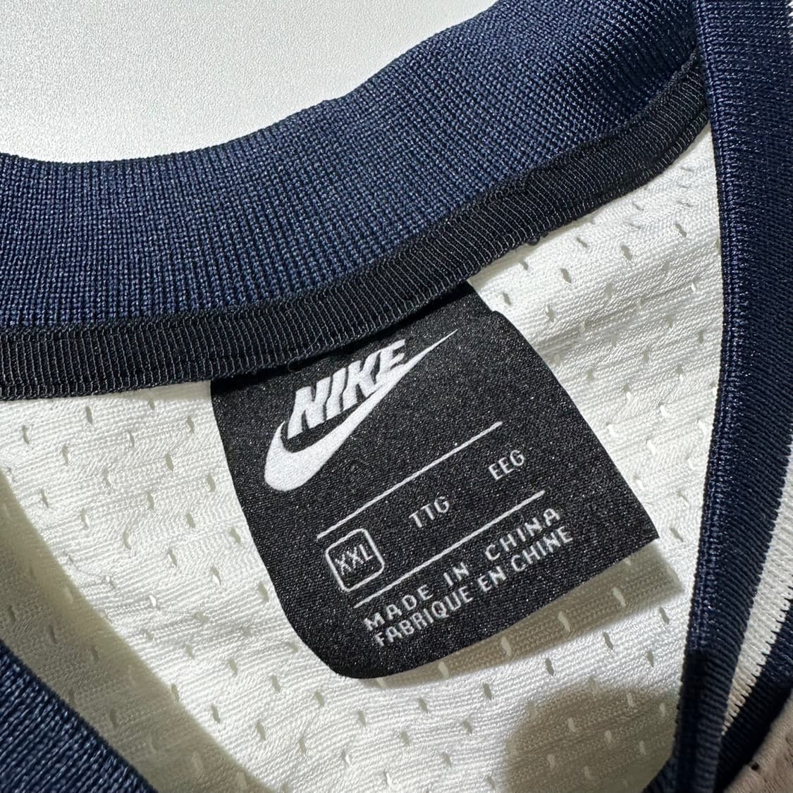 나이키 NSW 헤리티지 로고 메쉬 반팔 티셔츠 상품이미지4