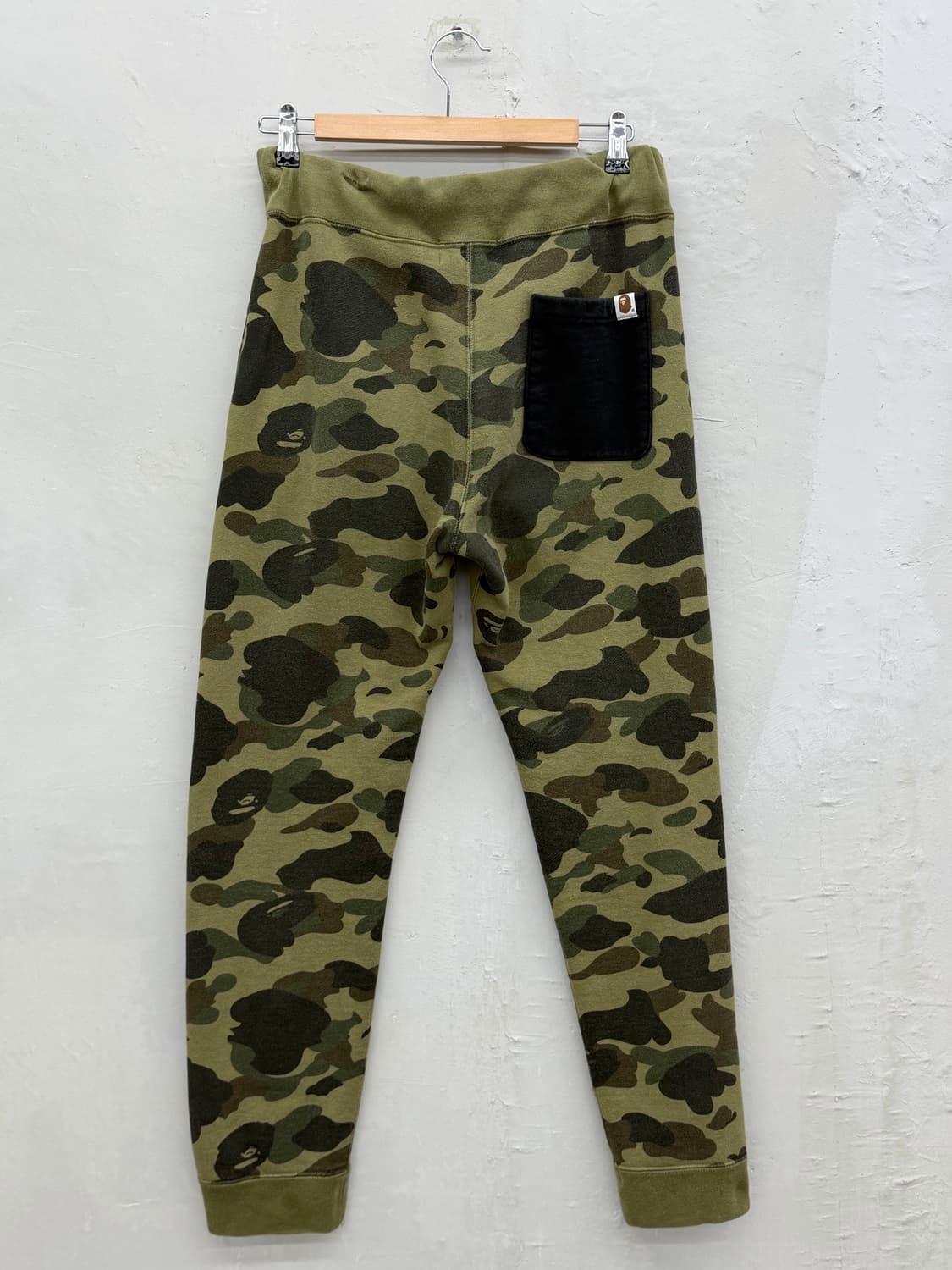 Bape 샤크 스웻 조거 팬츠 상품이미지2