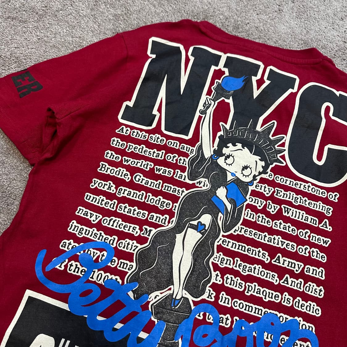 베티붑 버건디 로고 백프린팅 반팔티M 상품이미지8