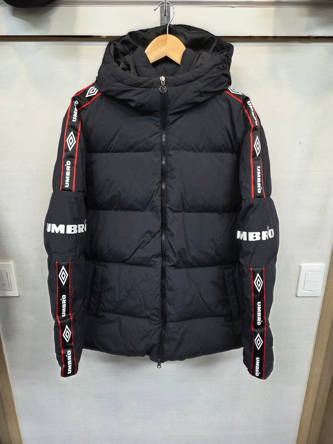 엄브로 사이드로고 덕다운 패딩 105 상품이미지1