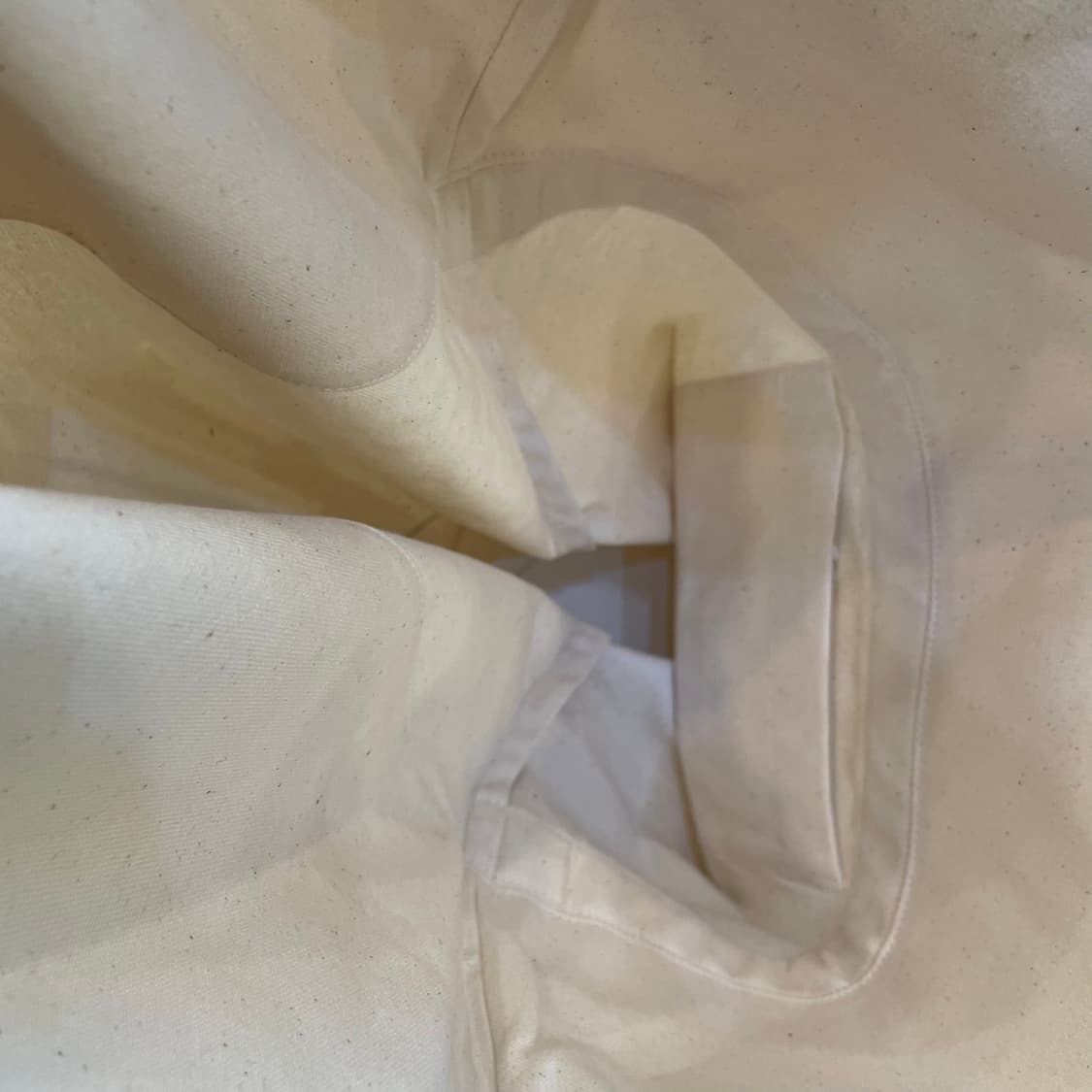 요지야마모토 로고 지퍼 크로스백 상품이미지5