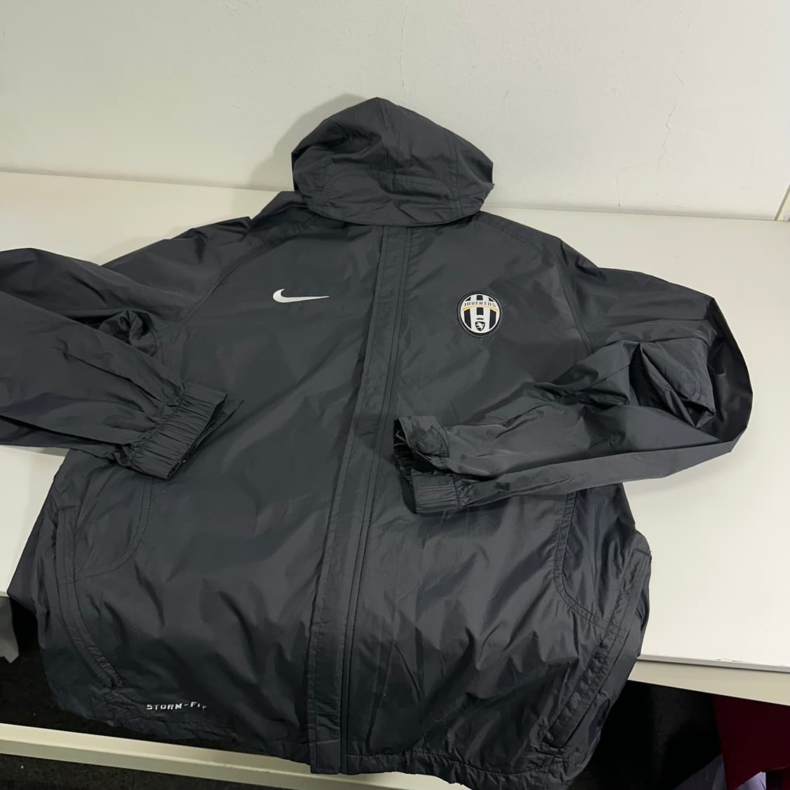 L 나이키 다크그레이 유벤투스 바람막이 상품이미지3