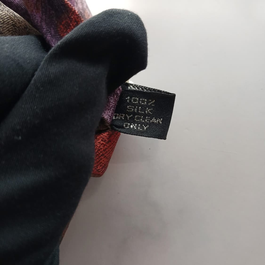 피노 베나로흐 실크 자카드 플라워 넥타이 9.2cm A등급 A17970
 상품이미지7