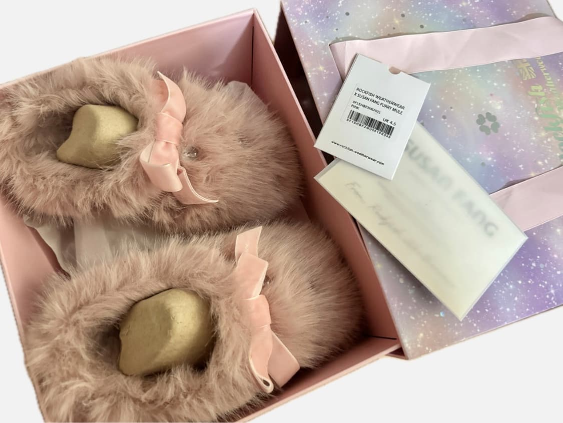 수잔팡 X 락피쉬웨더웨어 퍼 뮬 핑크 상품이미지1