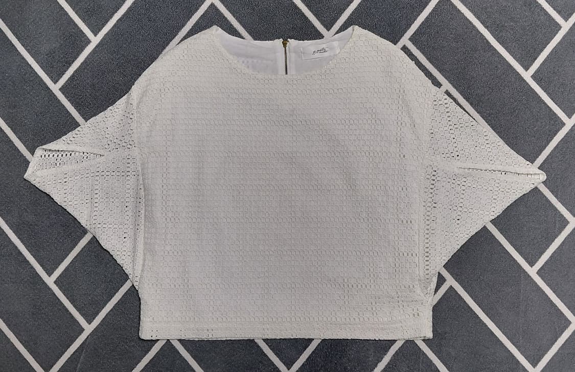 ​[F] Zootie 감성 가득한 화이트 레이스 가오리핏 블라우스 (상태 상품이미지4