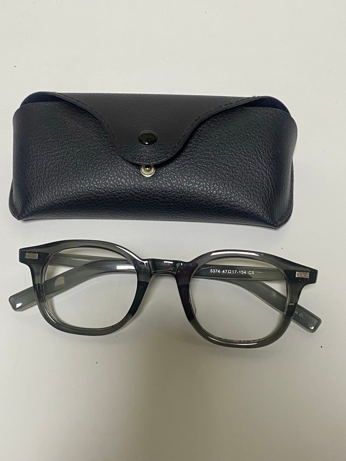 유튜버 쁨이 안경 뿔테 그레이  상품이미지1