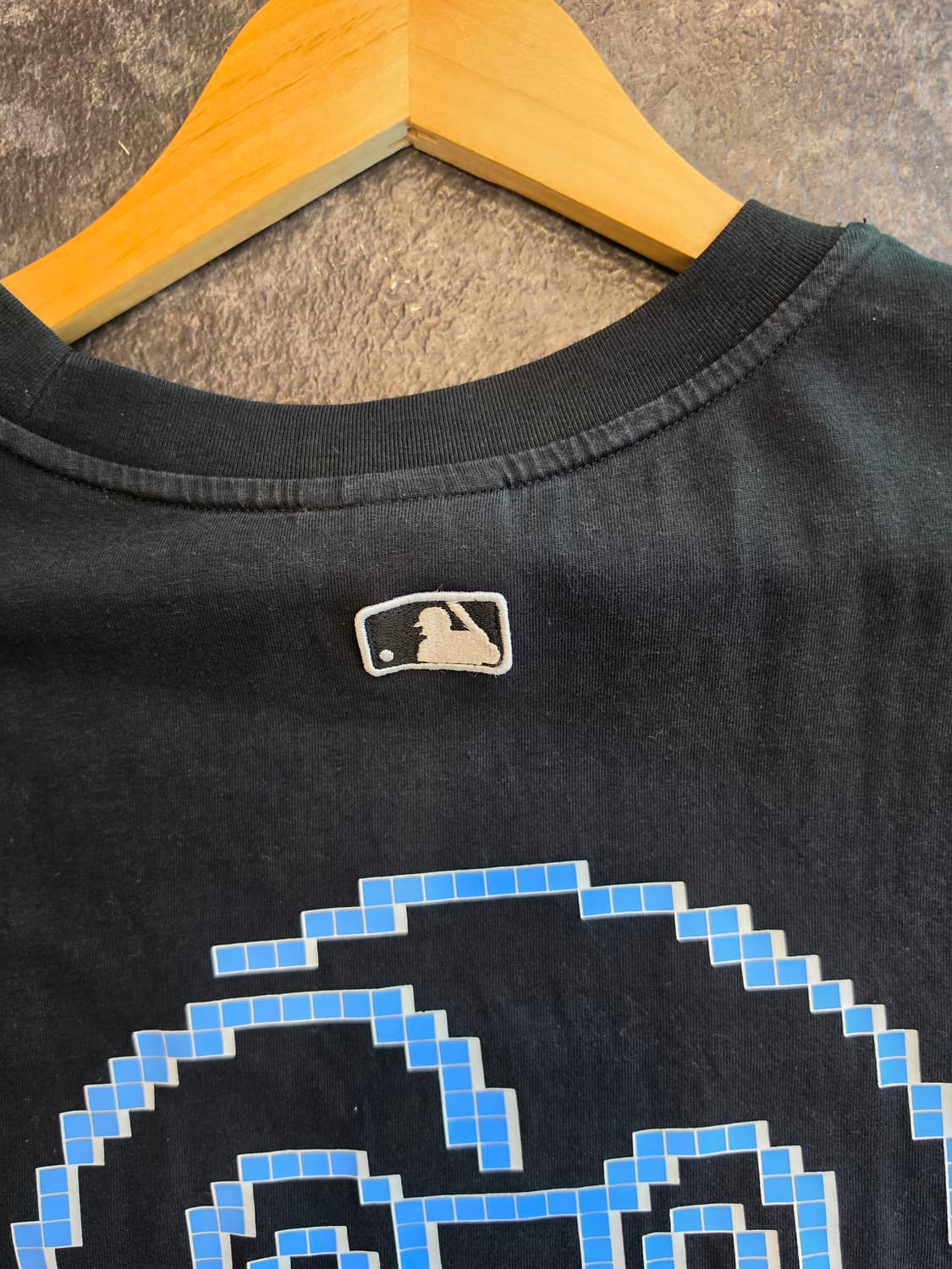 [MLB] LA 다저스 게임 컨트롤러 픽셀 백프린팅 반팔 티셔츠 상품이미지7