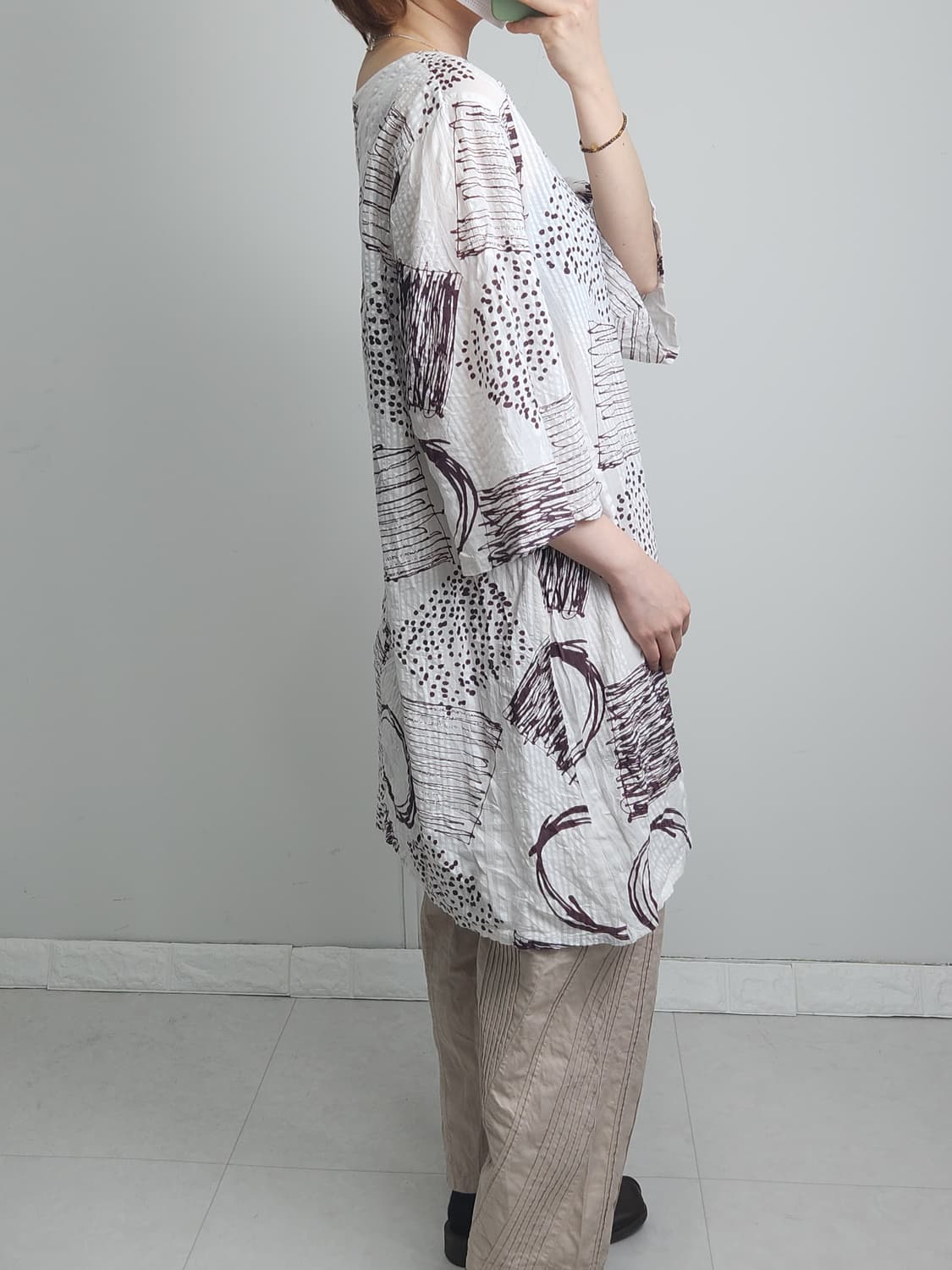 드로잉 롱 블라우스 상품이미지4