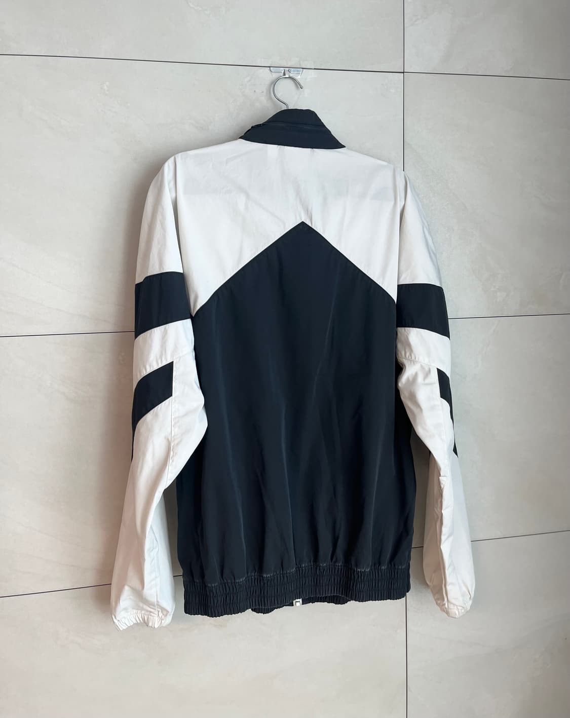 아디다스 윈드브레이커 흰,검 바람막이 [L]  상품이미지4