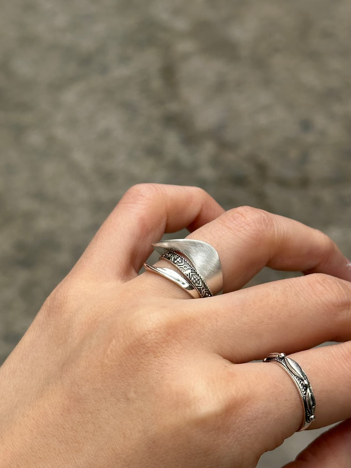 Engraved Pattern Band 925Silver Ring⚱️ 상품이미지3