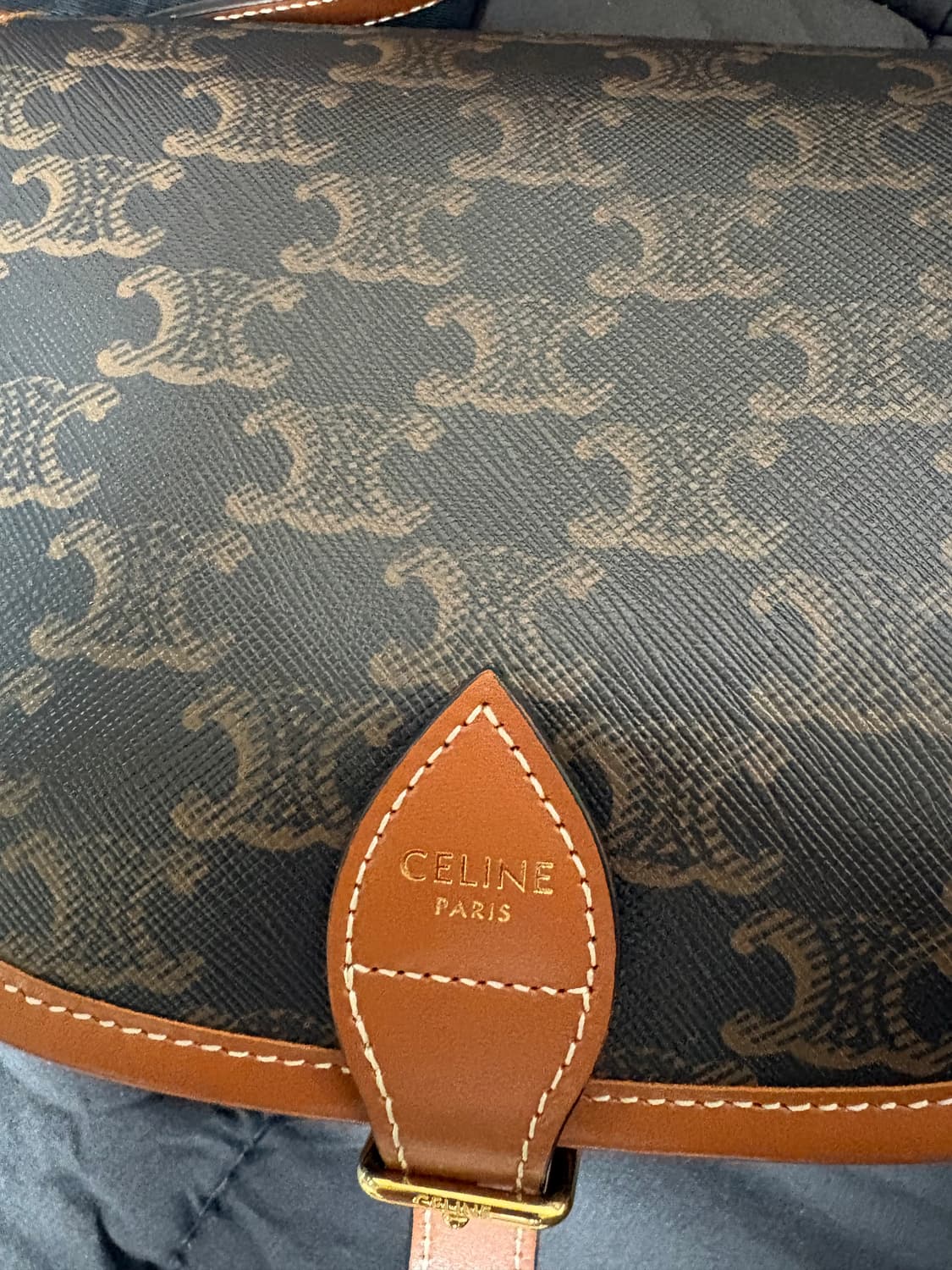 셀린느 트레오페 크로스백 상품이미지2