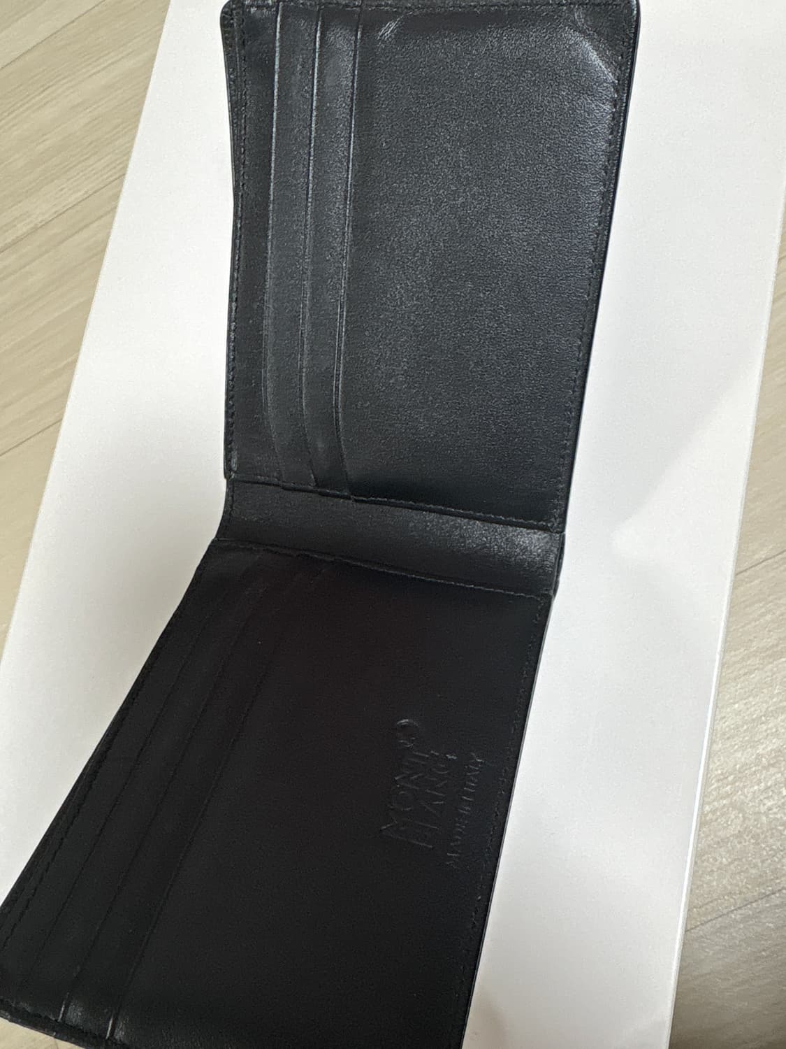 몽블랑 지갑 상품이미지3