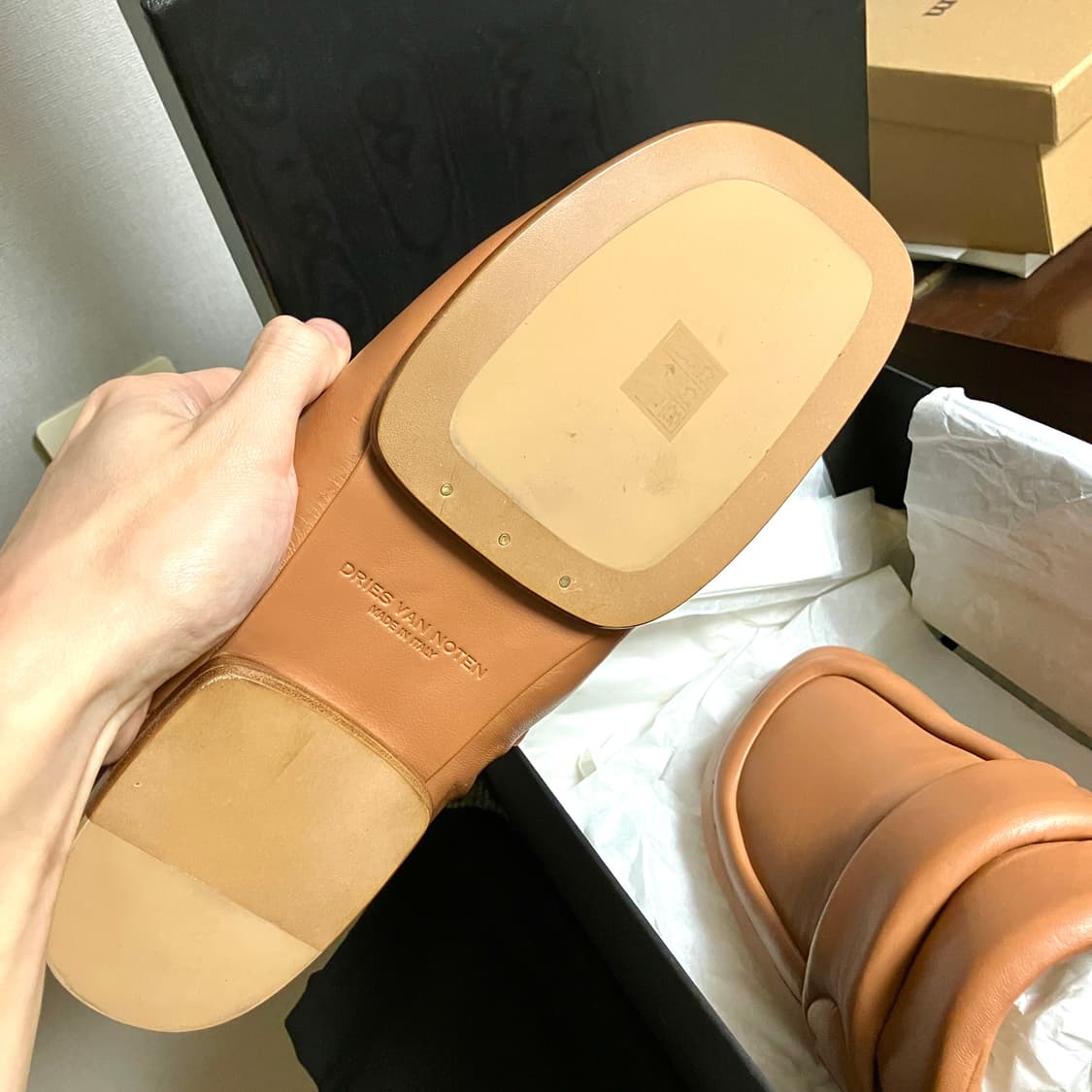 (미시착) 드리스반노튼 패디드 로퍼 42 상품이미지4