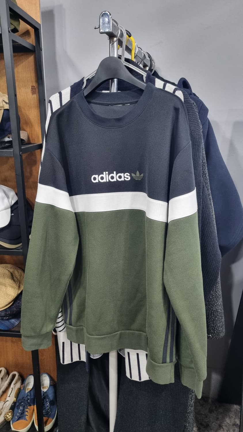 ADIDAS 가을 겨울용 로고맨투맨 100~105적당(가슴반품54) 공용 상품이미지1