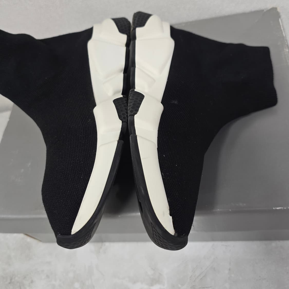 발렌시아가 스피드러너 스니커즈 신발 39사이즈 255 260 판매 상품이미지3