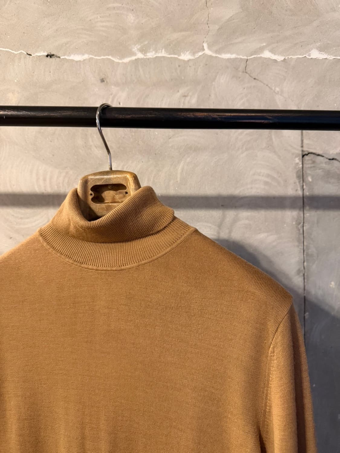 선스펠 터틀넥 니트 남성100 상품이미지2