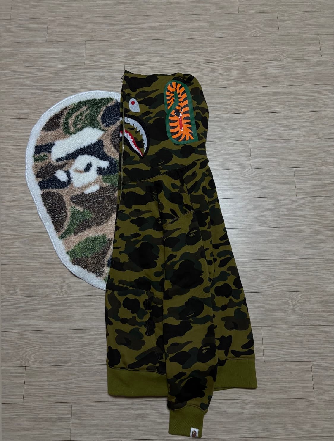 베이프 샤크 후드집업 M 상품이미지2