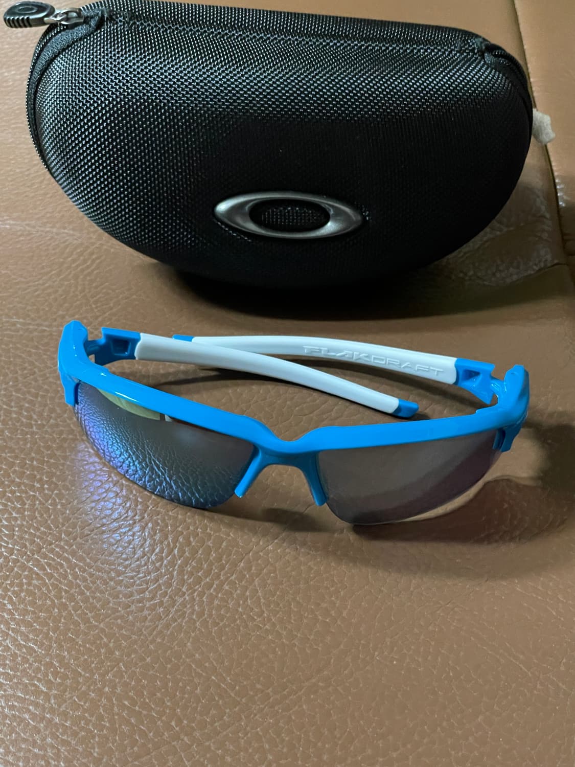 오클리 플랙 드래프트 flak draft 선글라스 스카이블루 상품이미지1