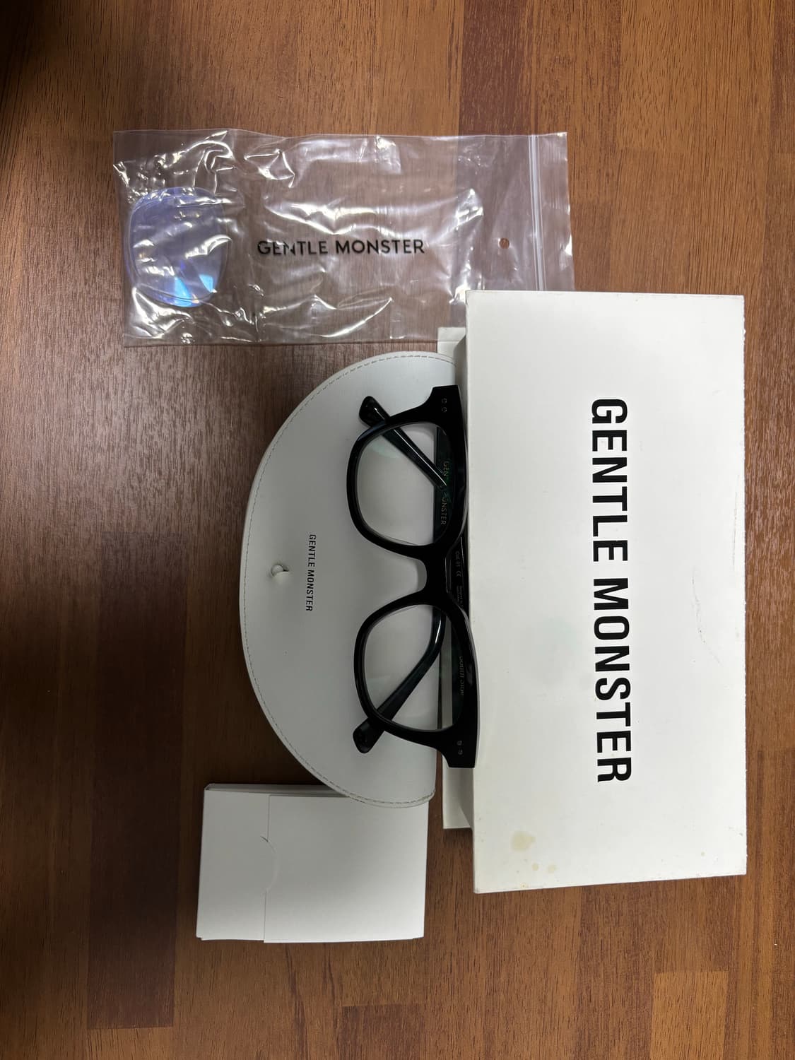 젠틀몬스터 사우스사이드01 풀박스 상품이미지1