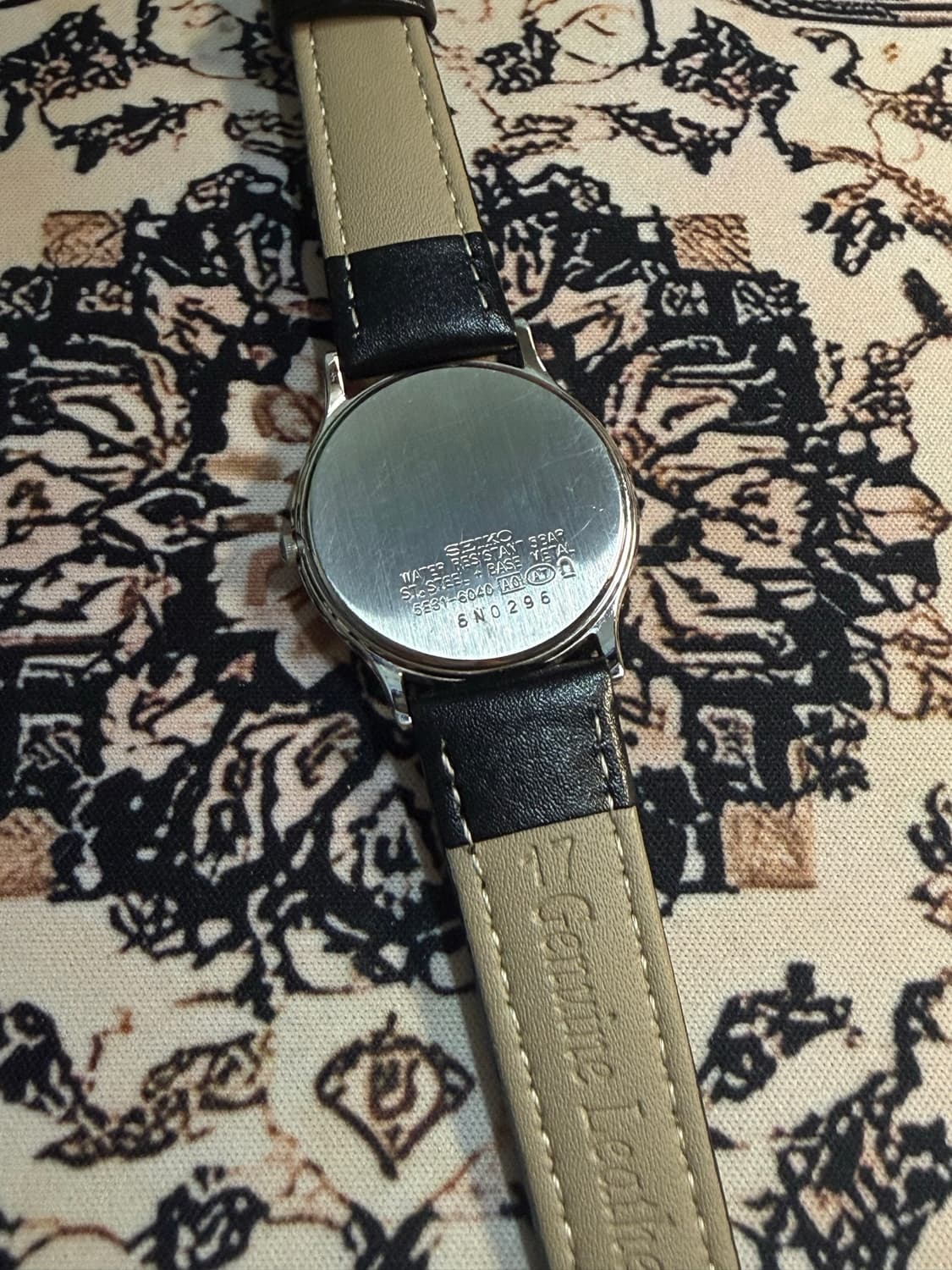 SEIKO 빈티지 쿼츠 시계 상품이미지3