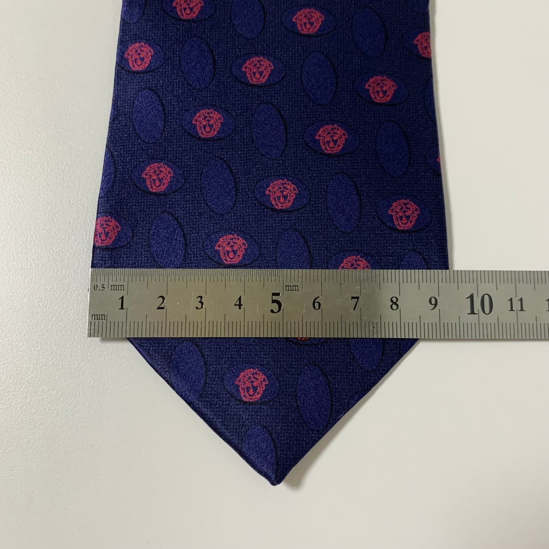 베르사체(VERSACE) 명품 모노그램 클래식넥타이 A+등급 9.3cm 상품이미지10