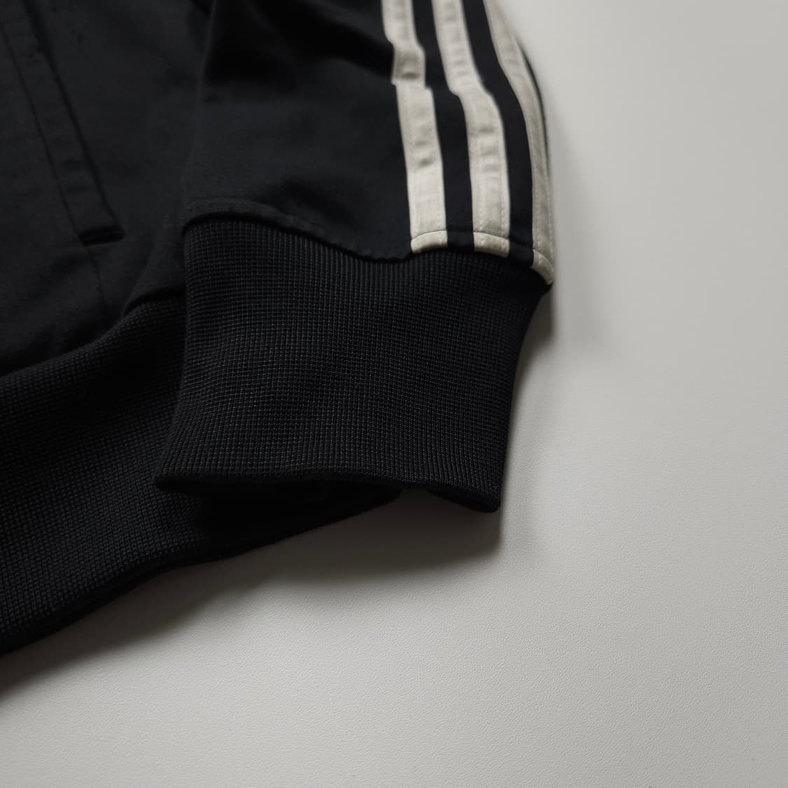 아디다스 슈퍼스타 트레포일 트랙탑 져지 (100) 상품이미지4