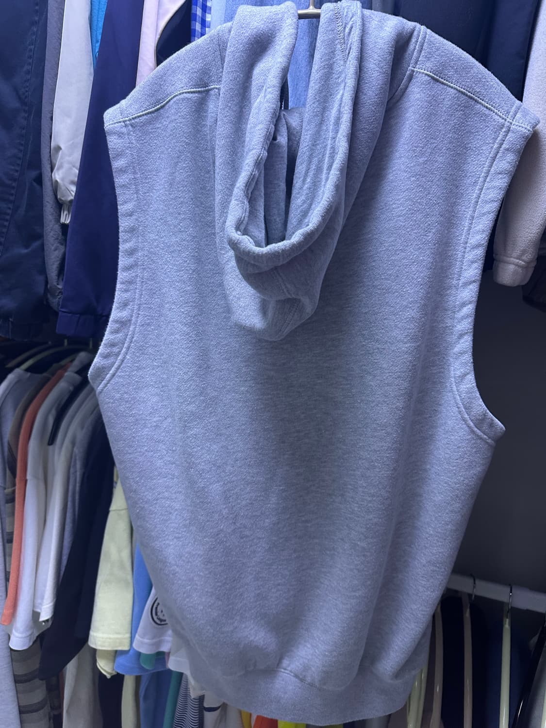 XL 디스이즈네버댓 슬리브리스 후드집업 상품이미지3