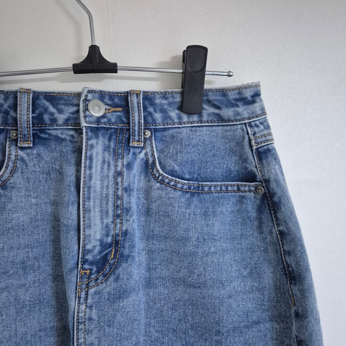 무신사스탠다드 우먼즈 데님 미니 스커트(라이트 인디고) 상품이미지6