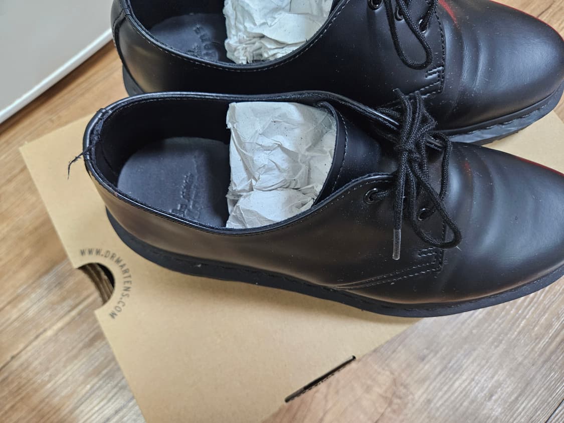 닥터마틴 1461 블랙 260 팝니다 상품이미지1